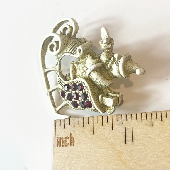 Vintage 70s Signed Dodds Christmas Pin Brooch Enamel Red Rhinestone Santa Sleigh - Picture 6 of 6